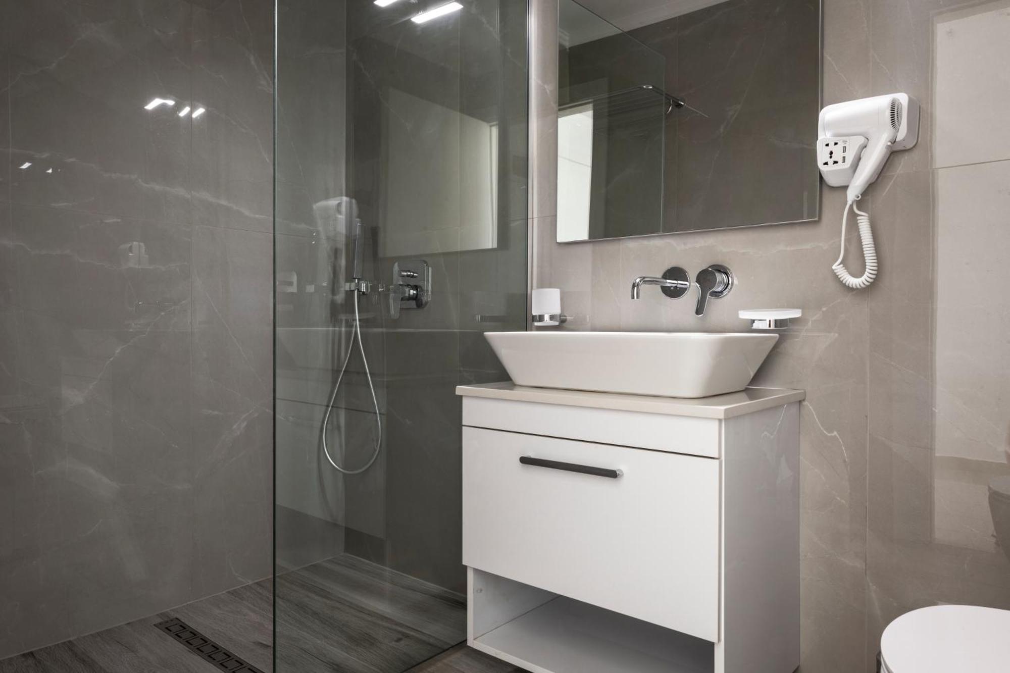 Ionio Rooms Himare Eksteriør bilde